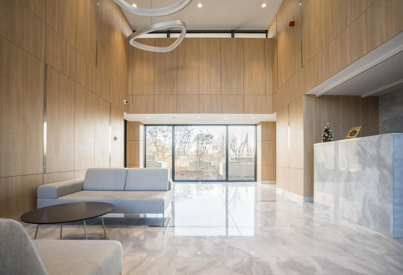 Bizapartments - Modern Flats With Parking Warsaw Exterior photo