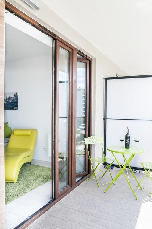 Bizapartments - Modern Flats With Parking Warsaw Room photo