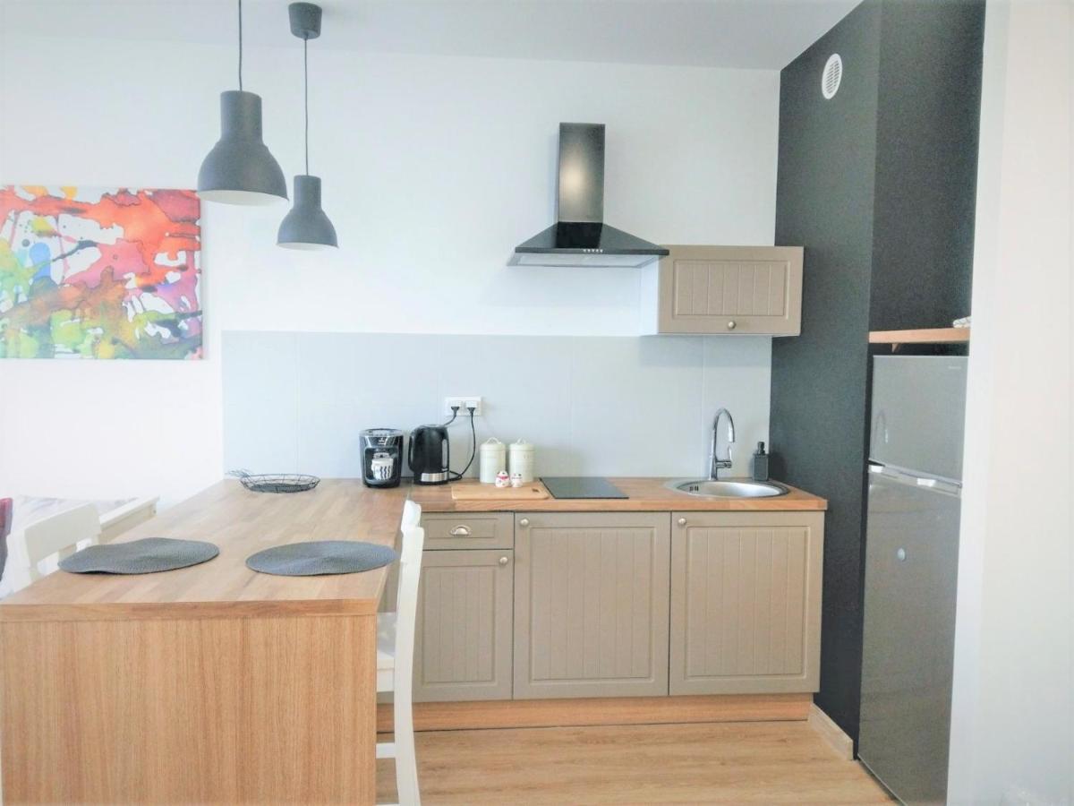Bizapartments - Modern Flats With Parking Warsaw Exterior photo